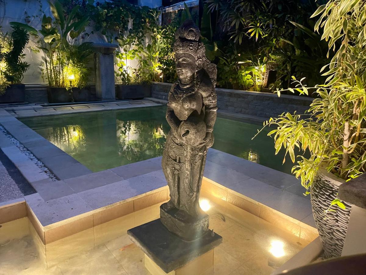 Villa Carissa Seminyak Centre, Bali By Le Ciel Hospitality エクステリア 写真