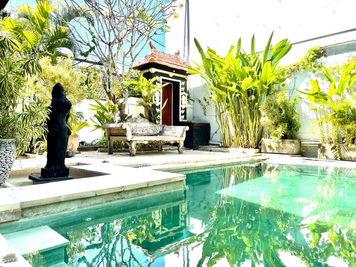 Villa Carissa Seminyak Centre, Bali By Le Ciel Hospitality エクステリア 写真