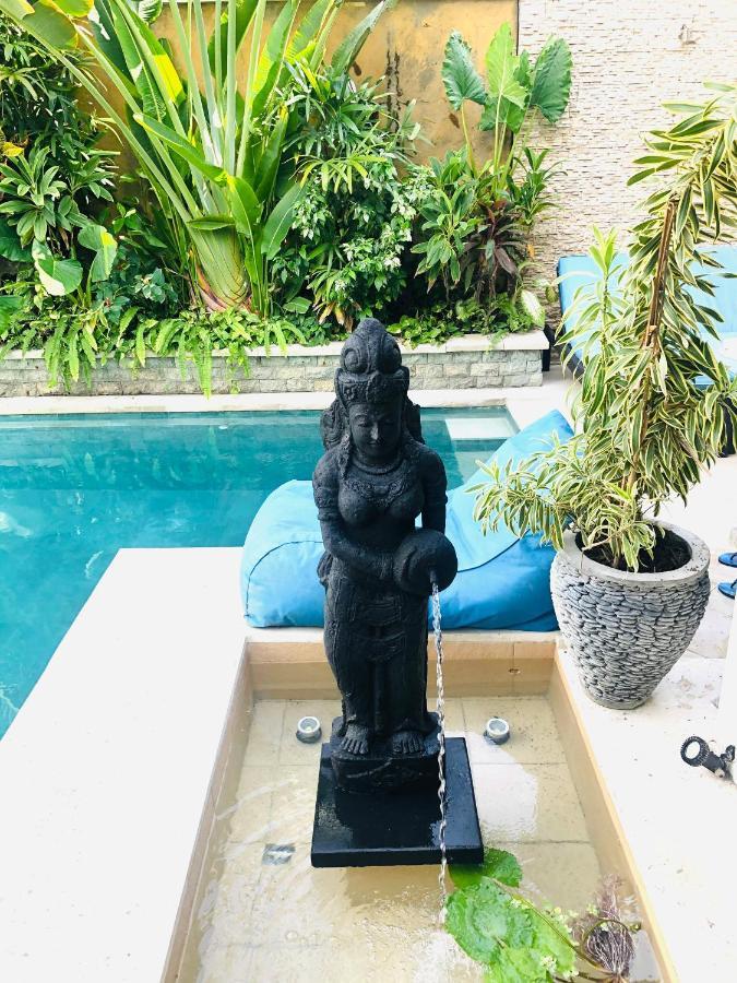 Villa Carissa Seminyak Centre, Bali By Le Ciel Hospitality エクステリア 写真