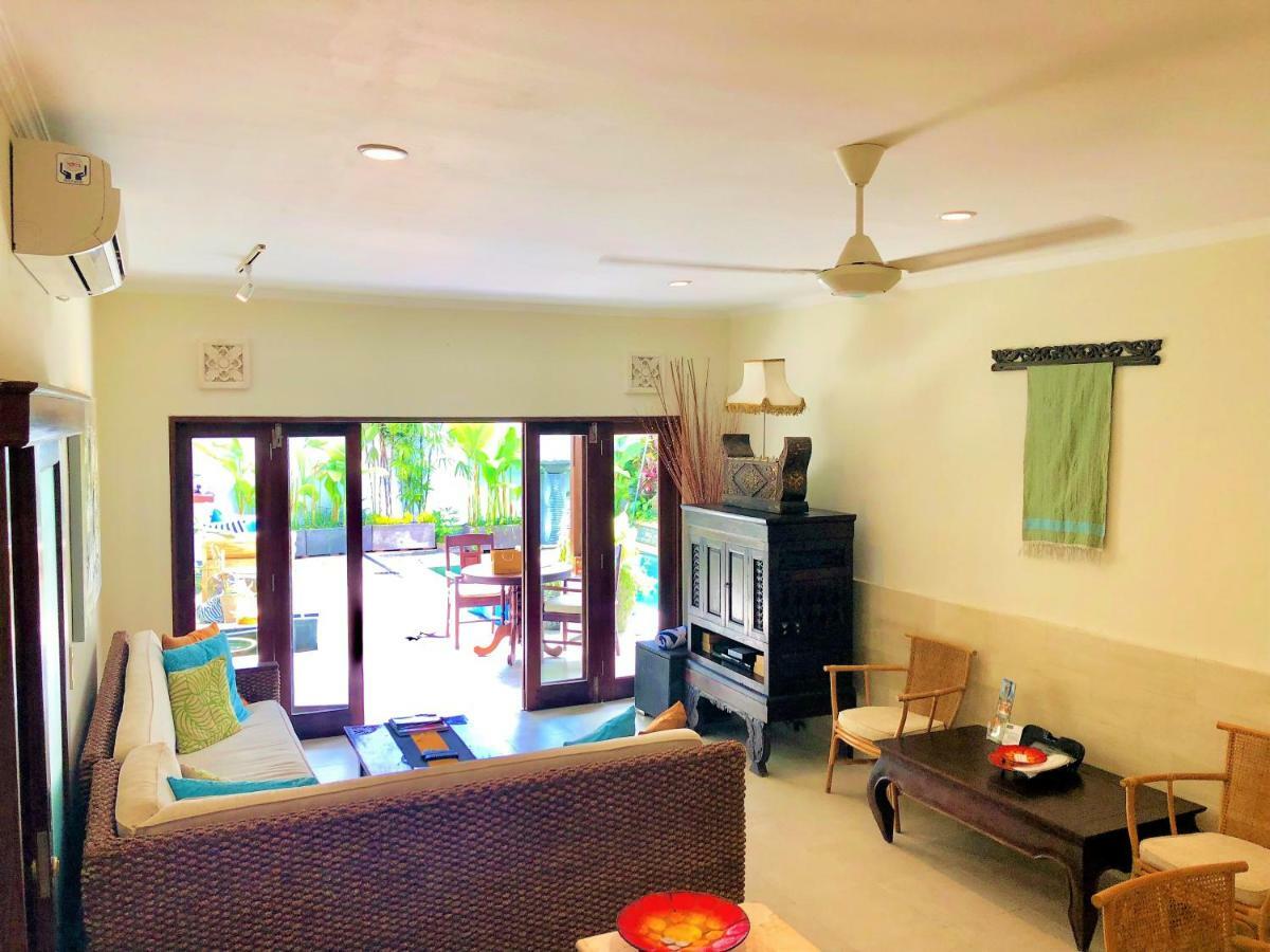 Villa Carissa Seminyak Centre, Bali By Le Ciel Hospitality エクステリア 写真